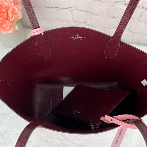 Kate Spade Reversible Tote - Picture 14 of 14